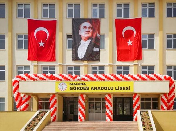 Gördes Anadolu Lisesi Fotoğrafı